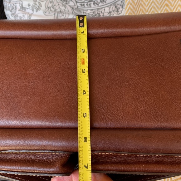 🦆Dooney & Bourke Kingston Hobo in brown chestnut color - Picture 5 of 16